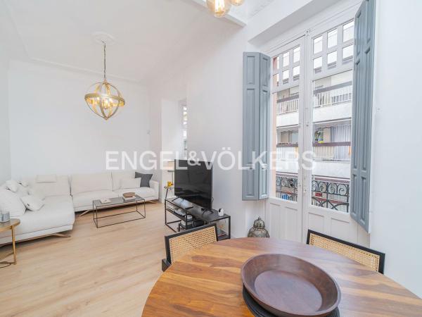 Продажа квартиры на Piso en Calle Susana Llaneras, 27, Centro Tradicional, Alicante / Alacant, Аликанте / Алакант
thumbnail 3