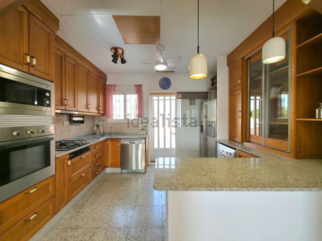 Properties for sale and rent in Spain photo 5