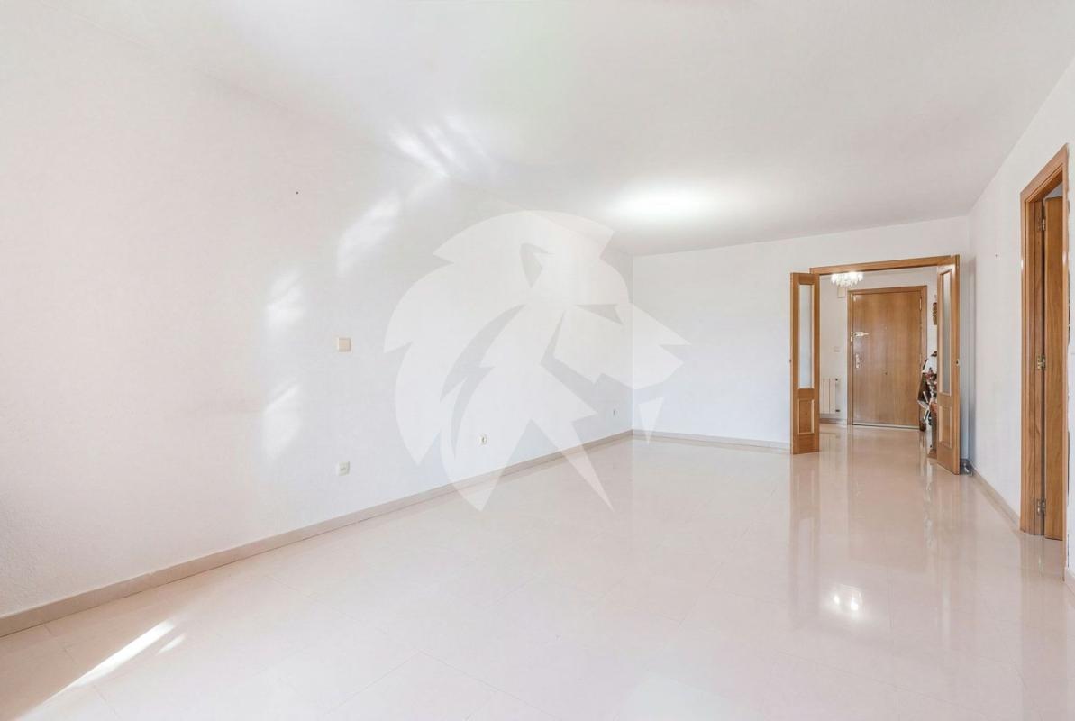 Sale of apartment in Piso en Avenida Pintor Xavier Soler, Garbinet - Parque de las Avenidas, Alicante / Alacant, Alicante
photo 1