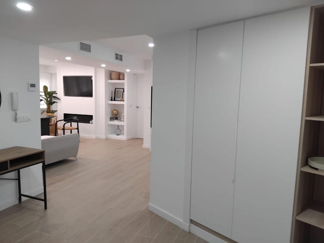 Venta de piso en Piso en Rambla de Méndez Núñez, Casco Histórico-Santa Cruz, Alicante / Alacant, Alicante / Alacant
 photo 3