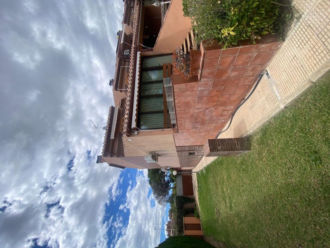 Properties for sale and rent in Spain photo 3