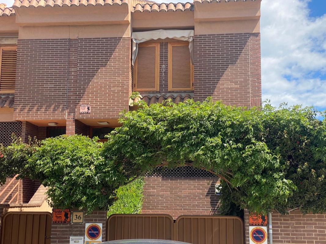 Properties for sale and rent in Spain photo 4