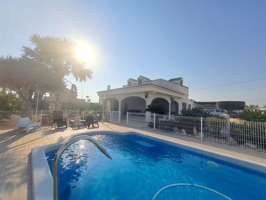 Properties for sale and rent in Spain photo 1