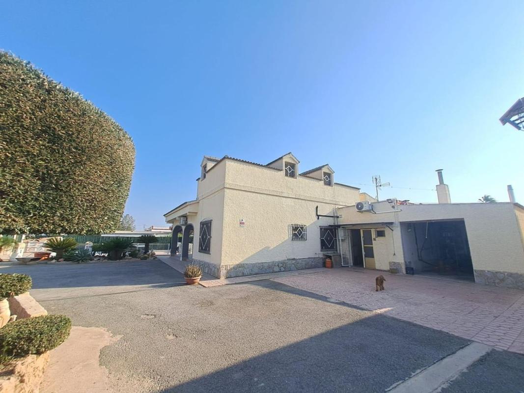 Properties for sale and rent in Spain photo 5