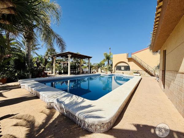 Casa o chalet independiente en Algoda-Matola-Llano de San José, Elche / Elx photo 1