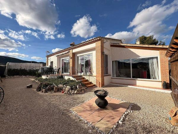Casa o chalet independiente en Castalla photo 1
