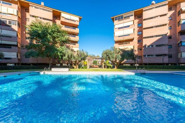 Продажа квартиры на Piso en Calle del Cabañal, Vistahermosa, Alicante / Alacant, Аликанте / Алакант
thumbnail 3