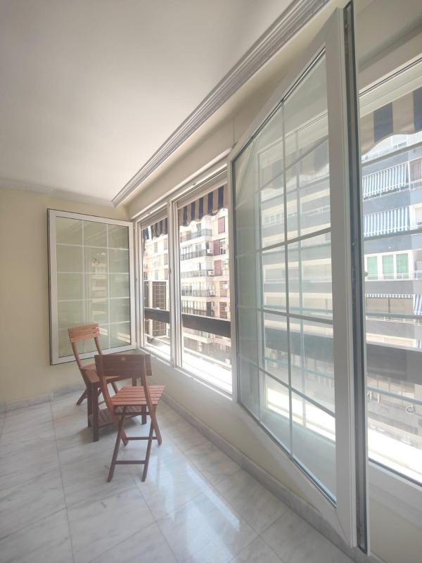 Venta de piso en Piso en Calle Orense, Ensanche-Diputación, Alicante / Alacant, Alicante / Alacant
photo 2