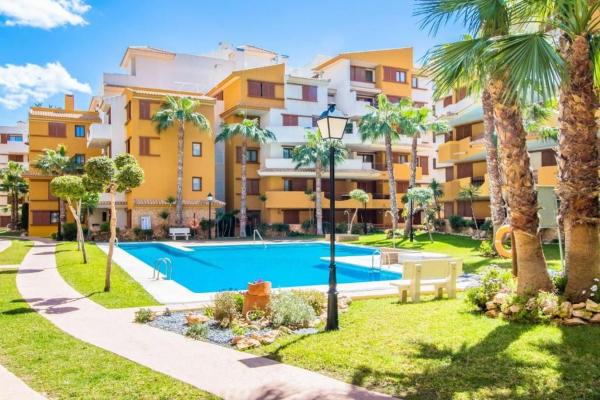 Sale of flat in Piso en Calle Ciclón s/n, Punta Prima, Torrevieja, Torrevieja
 photo 2