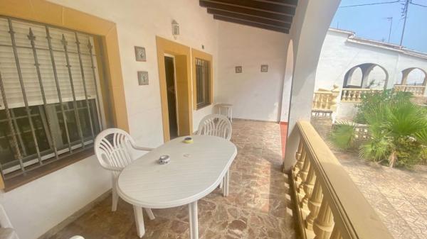 Independent chalet for sale in The Marines/Las Marinas, Denia
 photo 2