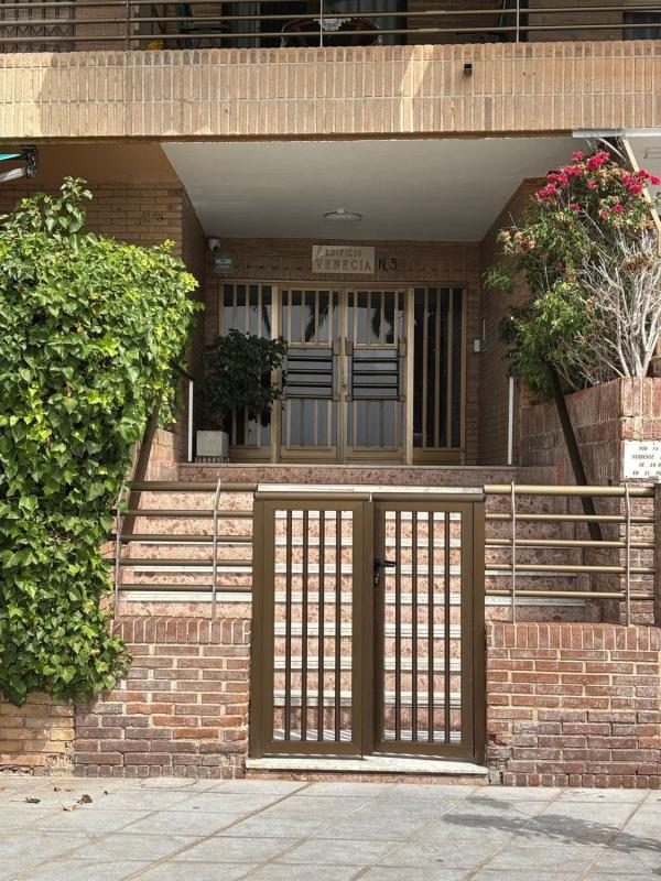 Продажа квартиры на Piso en Playa del Cura, Torrevieja, Торревьеха
photo 2