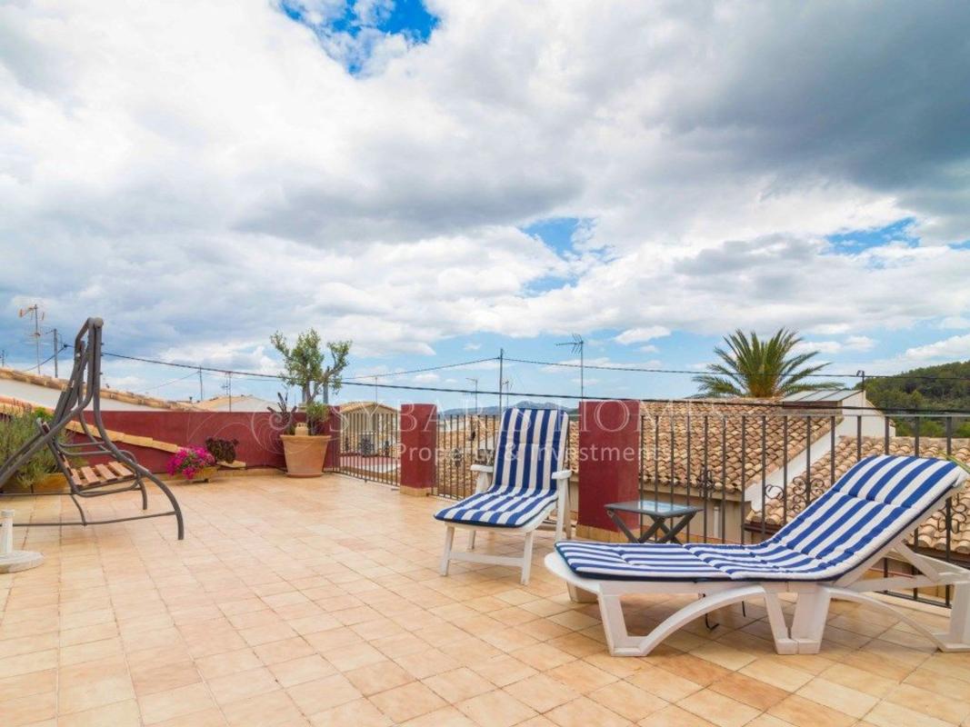 Properties for sale and rent in Spain photo 3