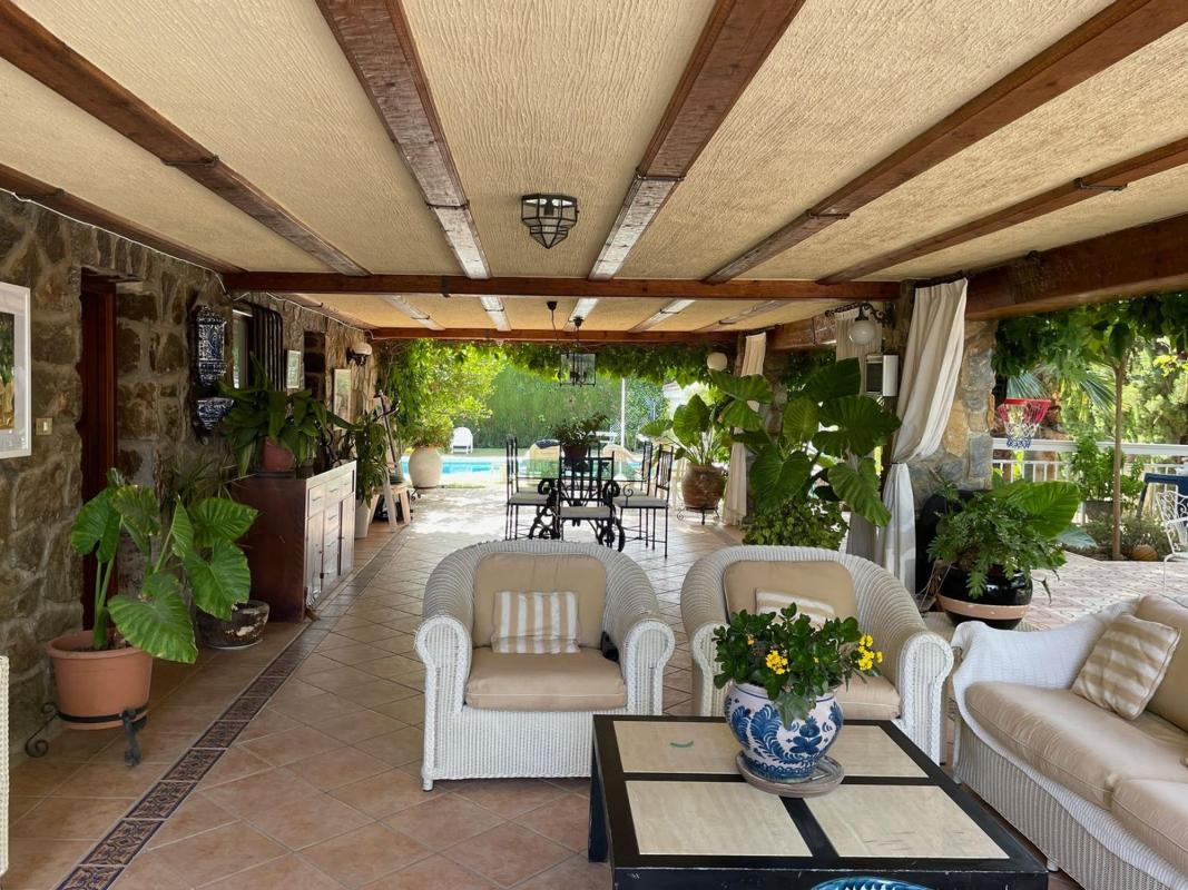 Properties for sale and rent in Spain photo 2