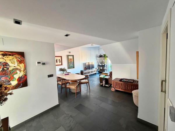 Дуплекс на продажу в Dúplex en Avenida General Marvá, Mercado, Alicante / Alacant, Аликанте / Алакант photo 4
