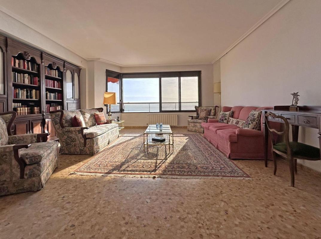 Sale of apartment in Piso en Calle de la Virgen del Socorro, Raval Roig-Virgen del Socorro, Alicante / Alacant, Alicante
 photo 4