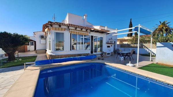 Independent chalet for sale in Casa o chalet en Els Poblets, Els Poblets
thumbnail 3