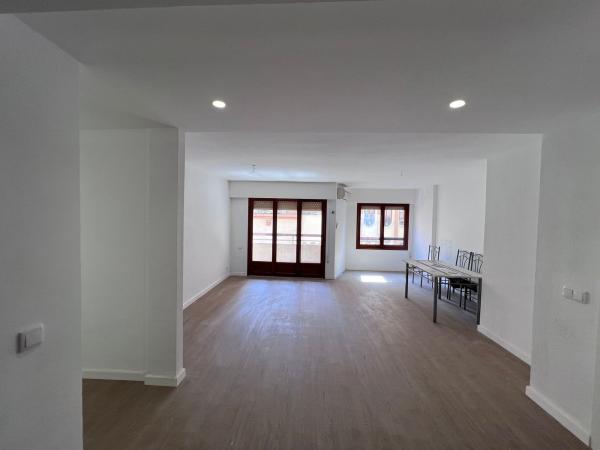 Venta de piso en Piso en Calle del Tucuman, Ensanche-Diputación, Alicante / Alacant, Alicante / Alacant
 photo 2