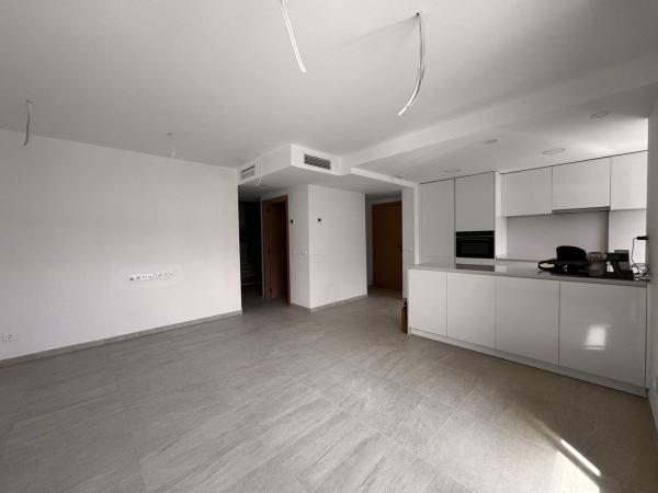 Penthouse for sale at  Ático en Calle Bailarín José Espadero s/n, Garbinet - Parque de las Avenidas, Alicante / Alacant, Alicante photo 4