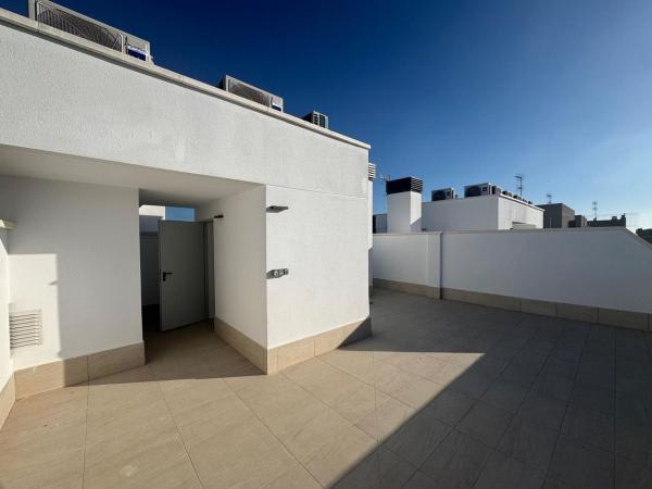 Penthouse for sale at  Ático en Calle Bailarín José Espadero, Garbinet - Parque de las Avenidas, Alicante / Alacant, Alicante photo 2