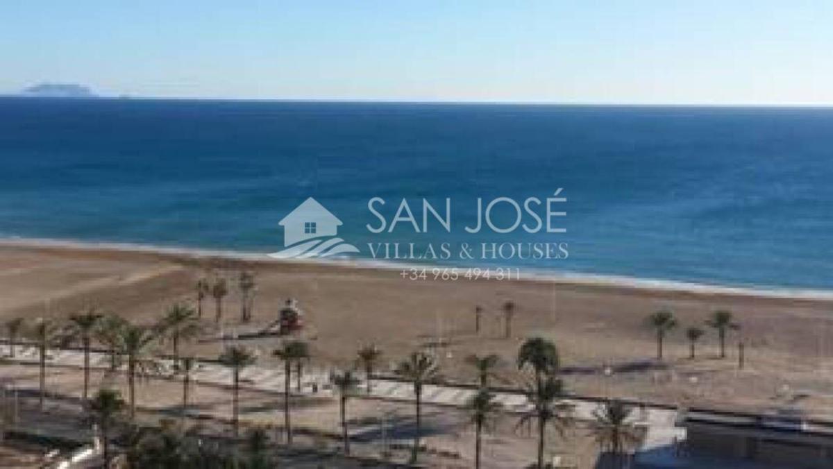 Venta de piso en Piso en Playa de San Juan, Alicante / Alacant, Alicante / Alacant
 photo 2