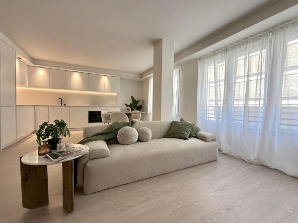 Venta de piso en Piso en Avenida Maisonnave, Ensanche-Diputación, Alicante / Alacant, Alicante / Alacant
 photo 1