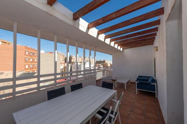 Аттик на продажу в Ático en Ensanche-Diputación, Alicante / Alacant, Аликанте / Алакант photo 1