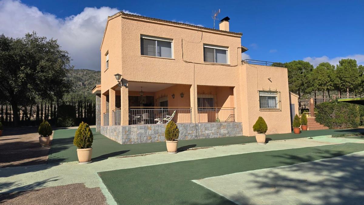 Продажа загородного участка в  Finca rústica en Salinas , Салинас photo 2