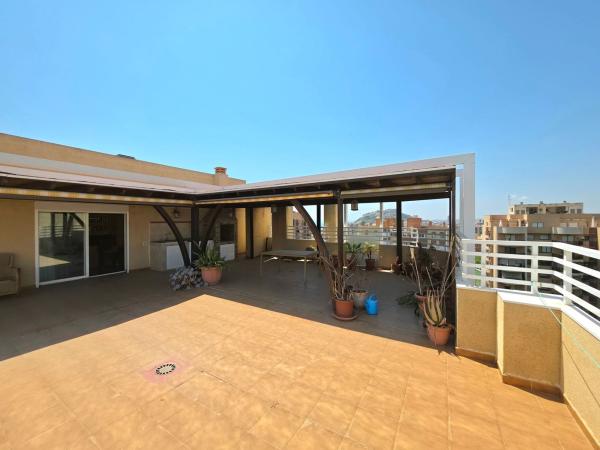 Аттик на продажу в Ático en Calle Foguerer José Angel Guirao, 5, Garbinet - Parque de las Avenidas, Alicante / Alacant, Аликанте / Алакант thumbnail 2