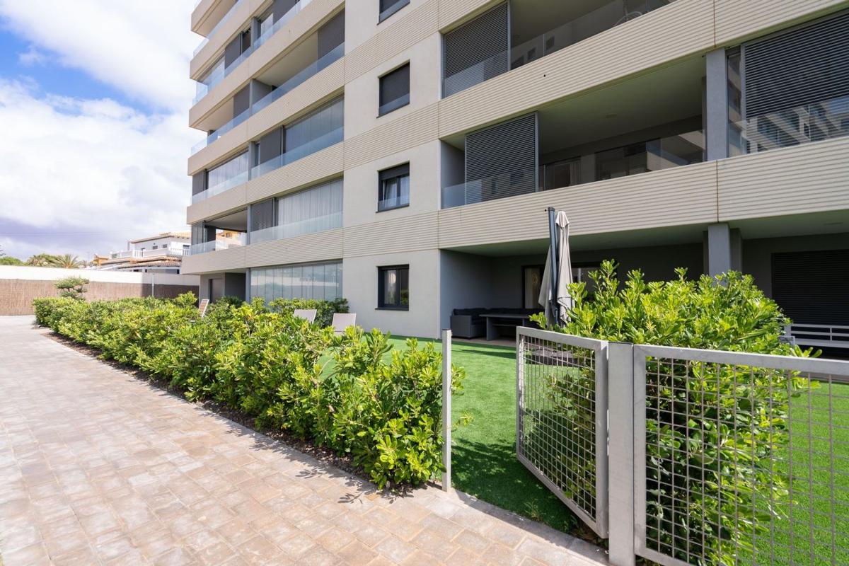 Venta de piso en Piso en Calle Ciclón, Punta Prima, Torrevieja, Torrevieja
photo 2