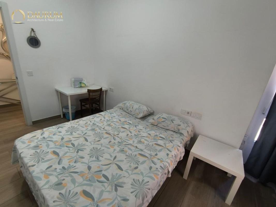 Venta de piso en Piso en Calle Castaños, Centro Tradicional, Alicante / Alacant, Alicante / Alacant
 photo 3