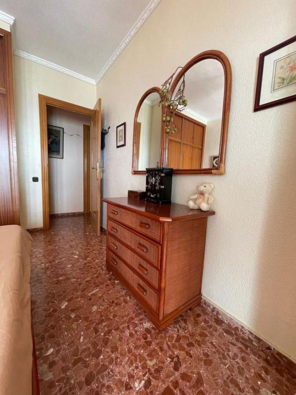 Venta de piso en Piso en Las Piscinas Naturales, Torrevieja, Torrevieja
photo 5
