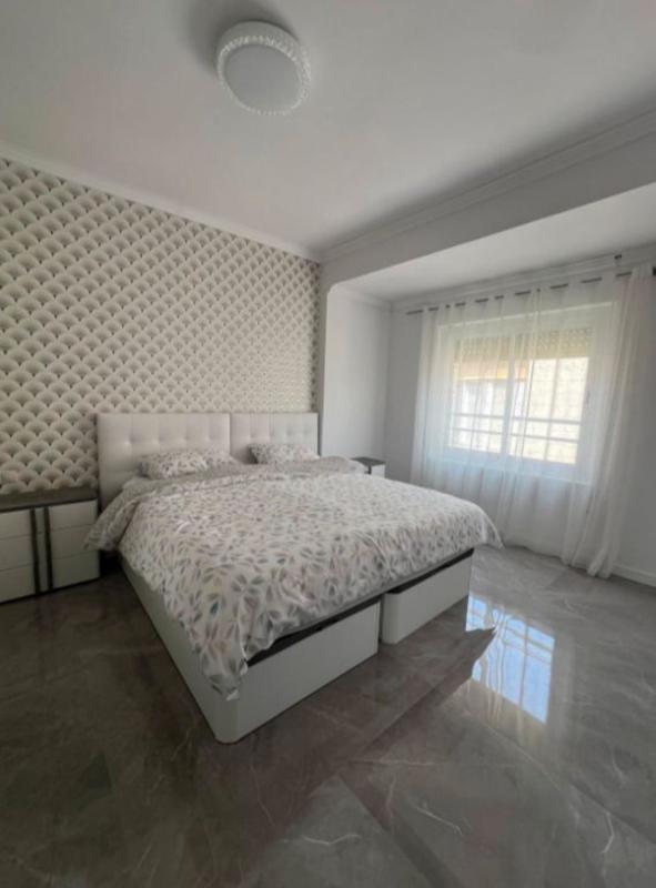 Venta de piso en Piso en Plaza de Canalejas s/n, Centro Tradicional, Alicante / Alacant, Alicante / Alacant
photo 1