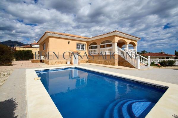 Casa o chalet independiente en Calle Migjorn, Busot photo 1