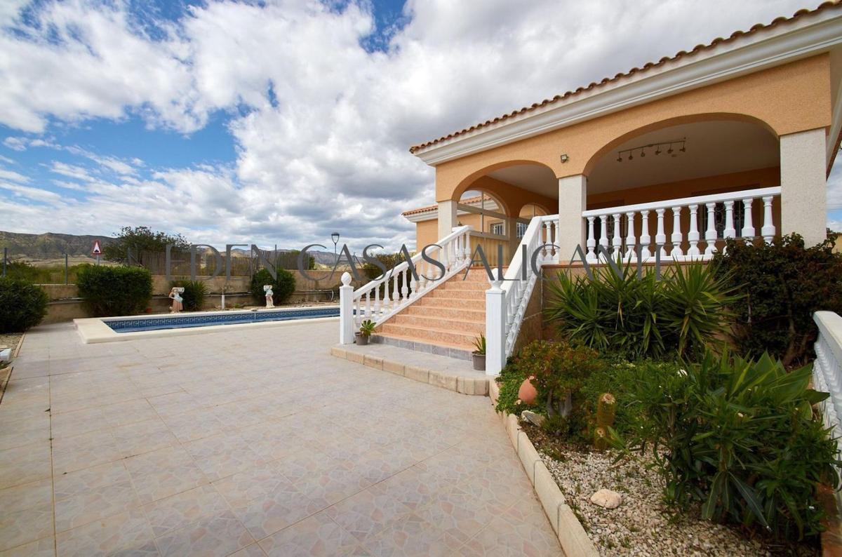 Properties for sale and rent in Spain photo 2