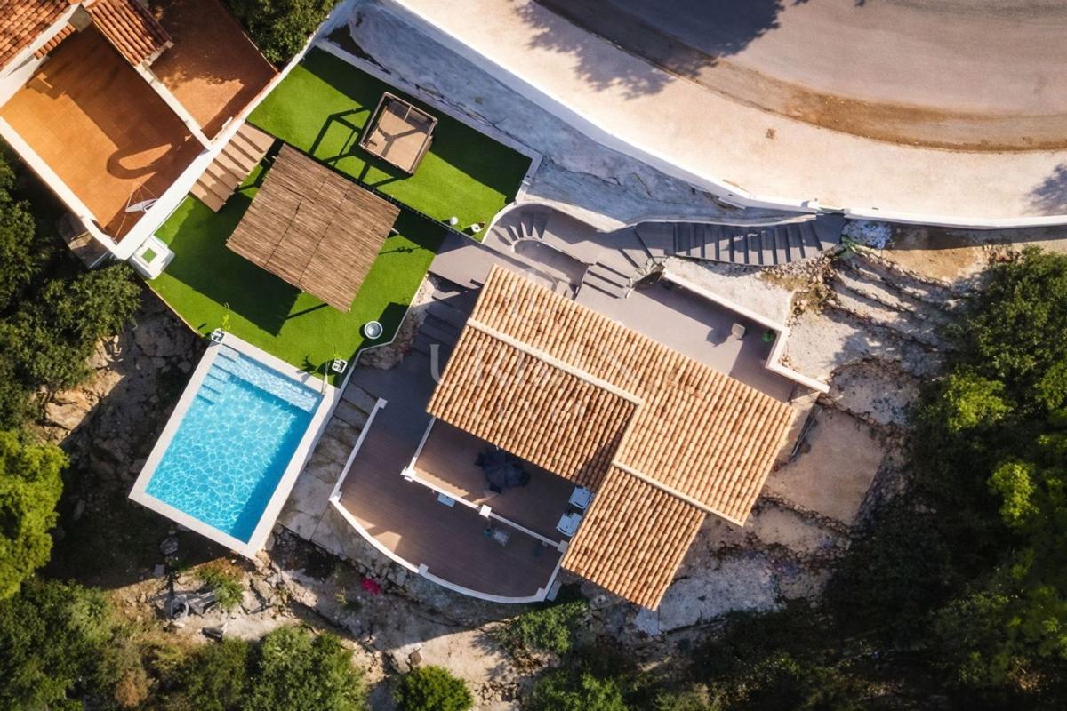 Properties for sale and rent in Spain photo 2