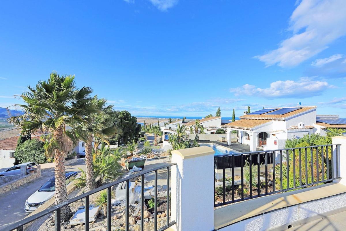 Properties for sale and rent in Spain photo 1