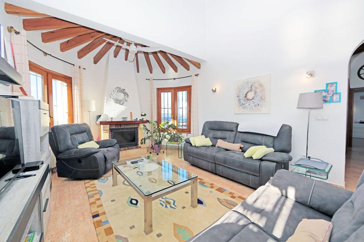 Properties for sale and rent in Spain photo 4