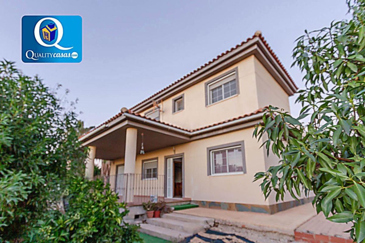 Sale of independent chalet in Casa o chalet en Busot, Busot
photo 2