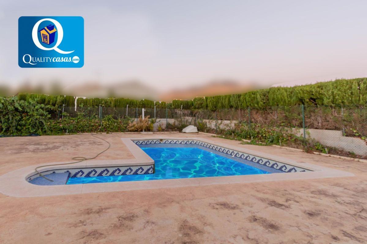 Sale of independent chalet in Casa o chalet en Busot, Busot
photo 3