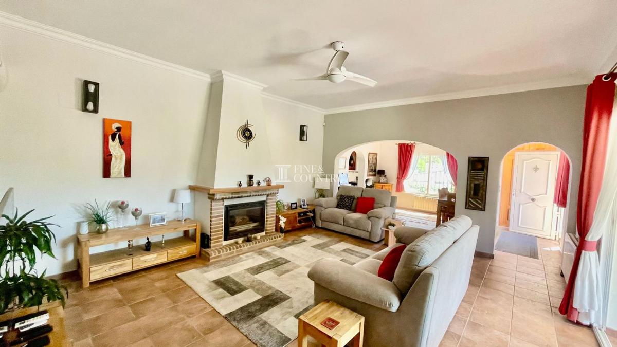 Недвижимость на продажу и в аренду в Испании photo 4