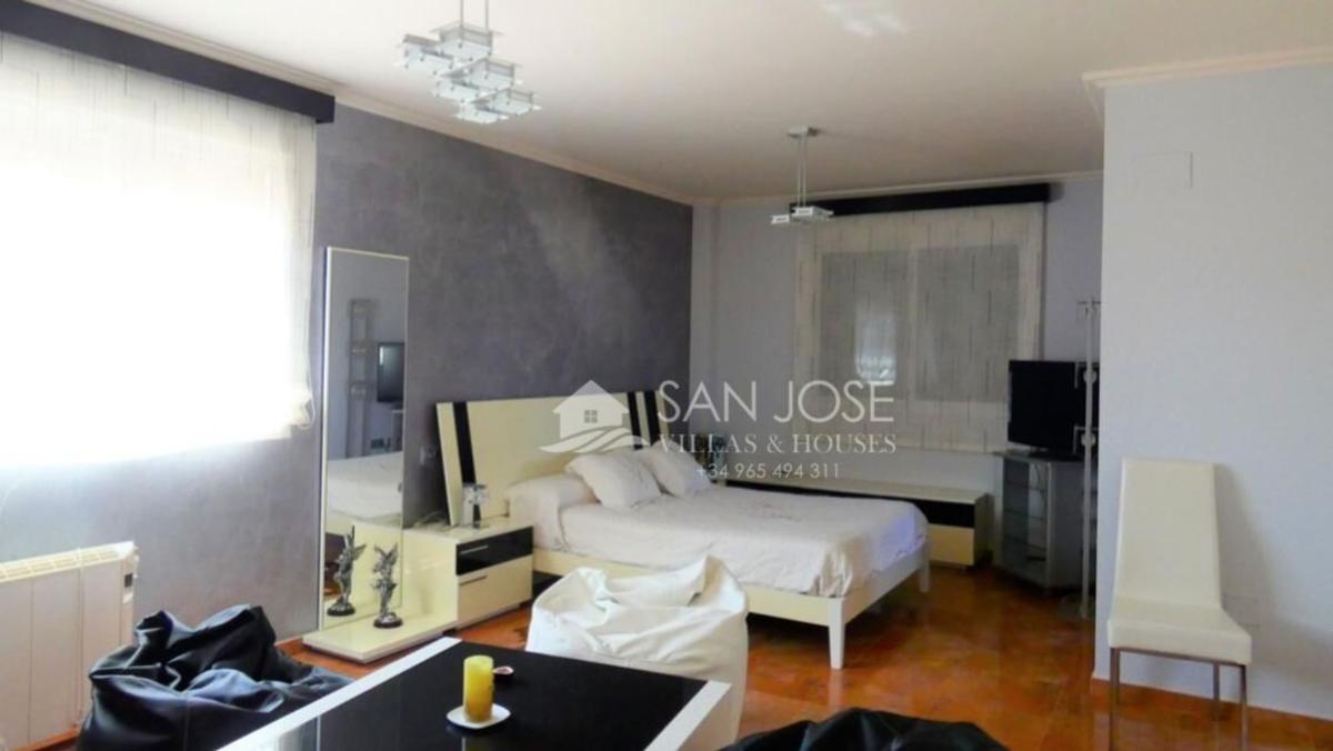 Properties for sale and rent in Spain photo 3