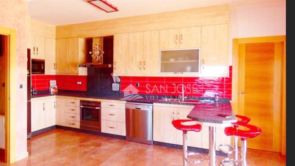 Properties for sale and rent in Spain photo 5