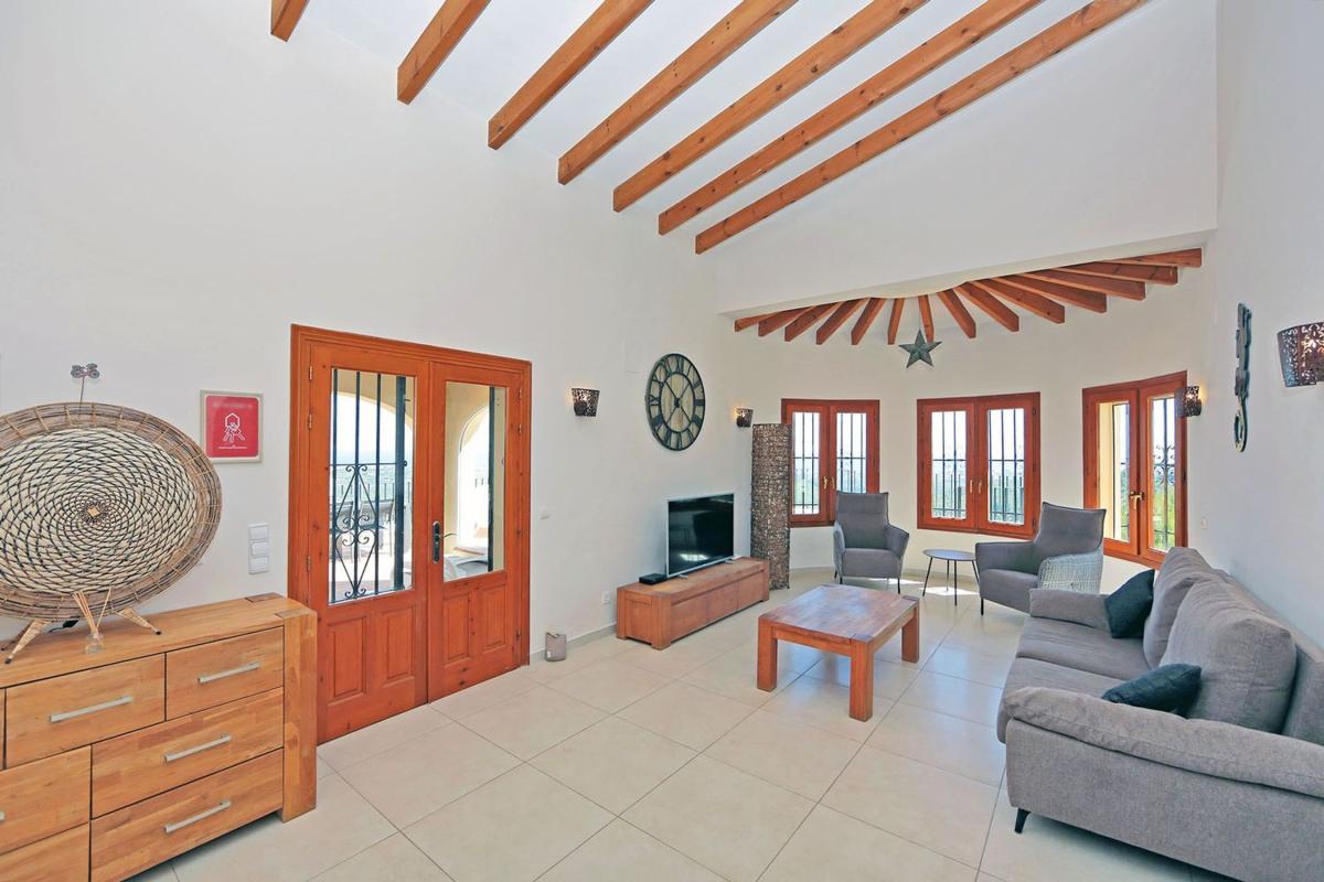 Properties for sale and rent in Spain photo 3