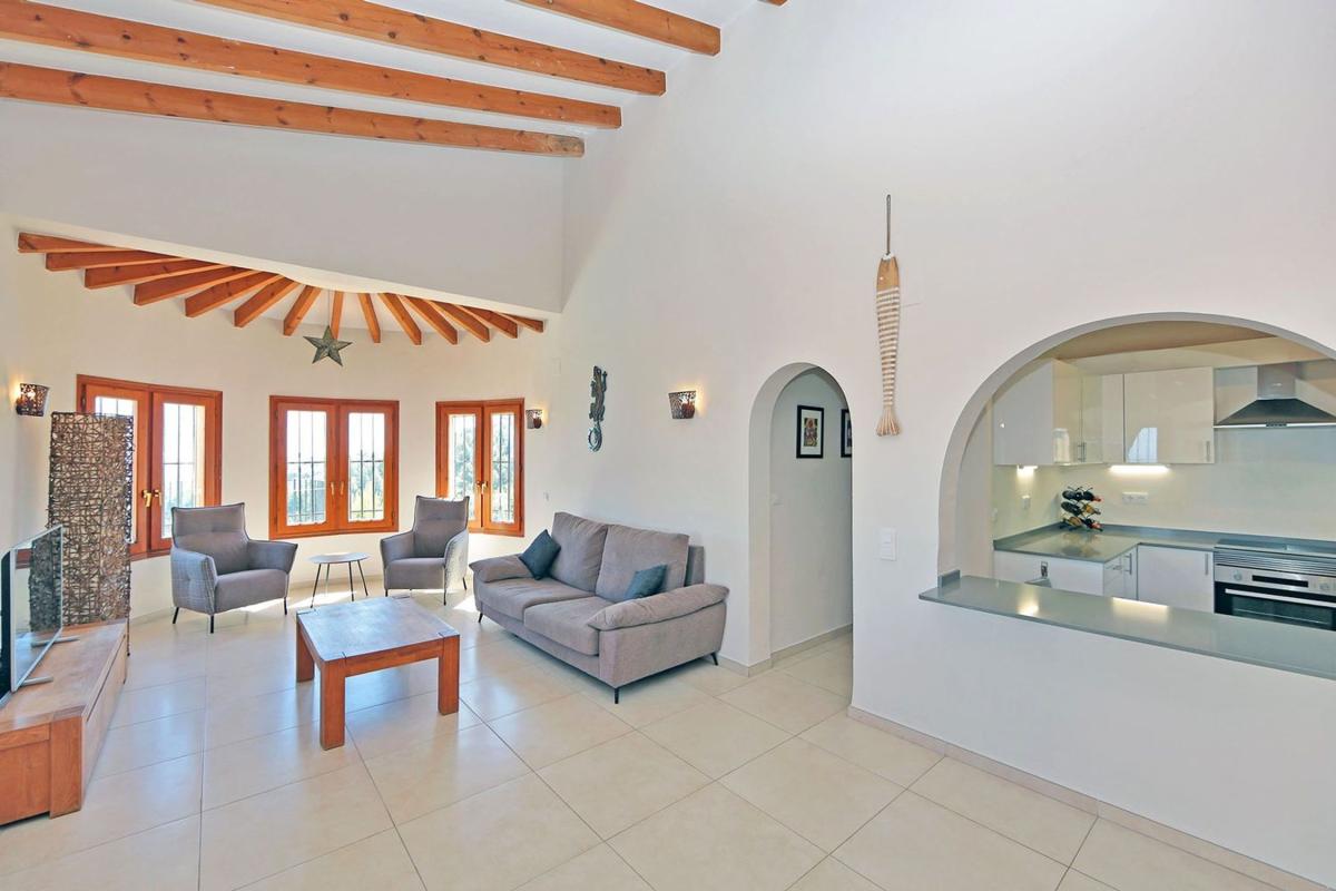 Properties for sale and rent in Spain photo 5