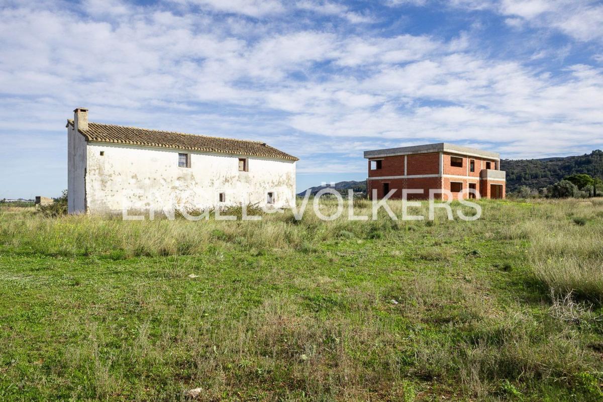 Недвижимость на продажу и в аренду в Испании photo 5