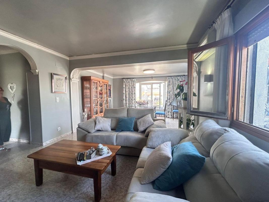 Properties for sale and rent in Spain photo 4