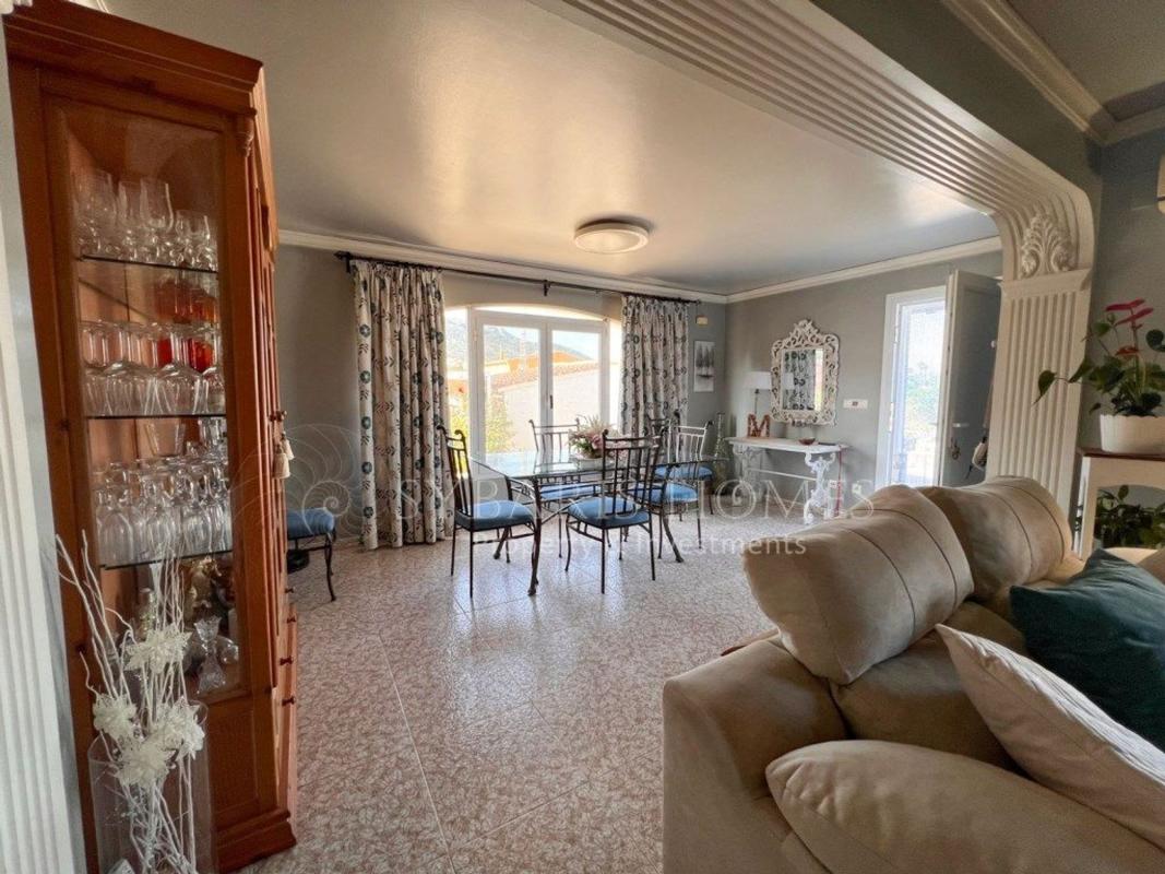 Properties for sale and rent in Spain photo 5