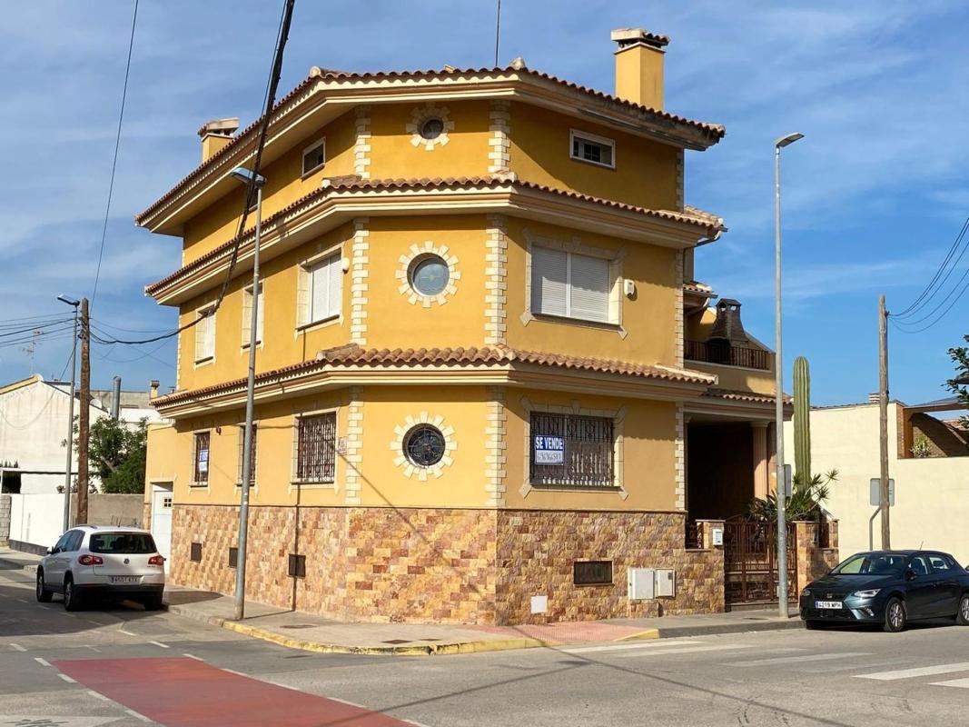 Недвижимость на продажу и в аренду в Испании photo 3
