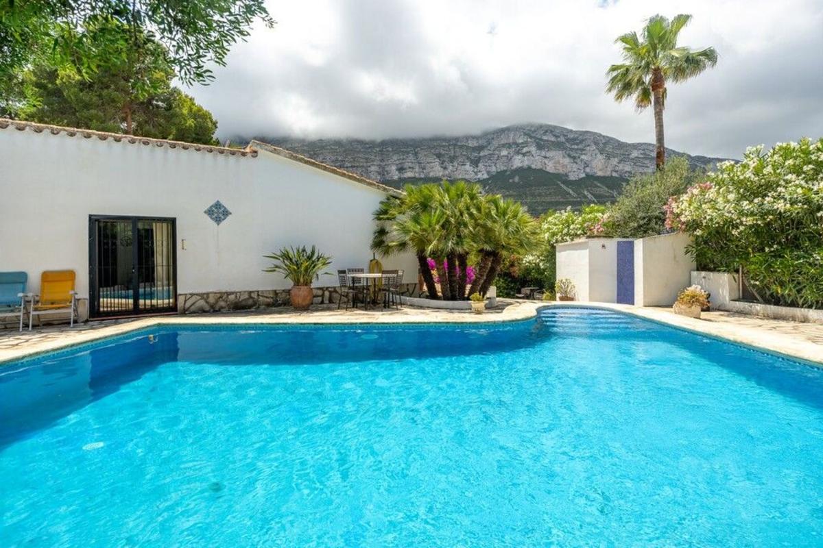 Properties for sale and rent in Spain photo 1