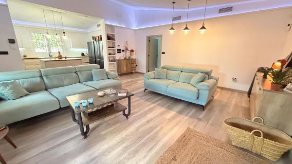 Casa o chalet independiente en Maitino-Perleta, Elche / Elx thumbnail 2